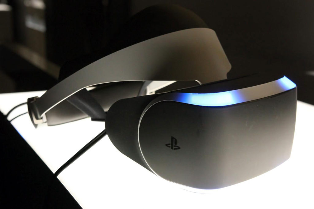 sonys-playstation-4-virtual-reality-hardware-targeted-for-2016-00
